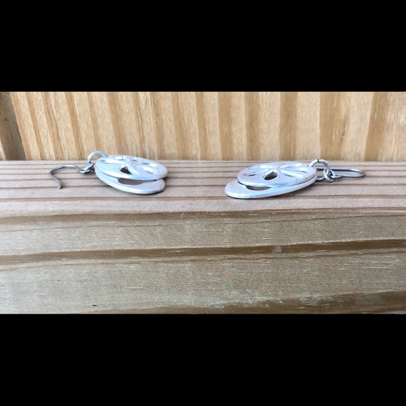 Starfish Earrings Silver Dangle with Floral Pattern Oval - Picture 6 of 8